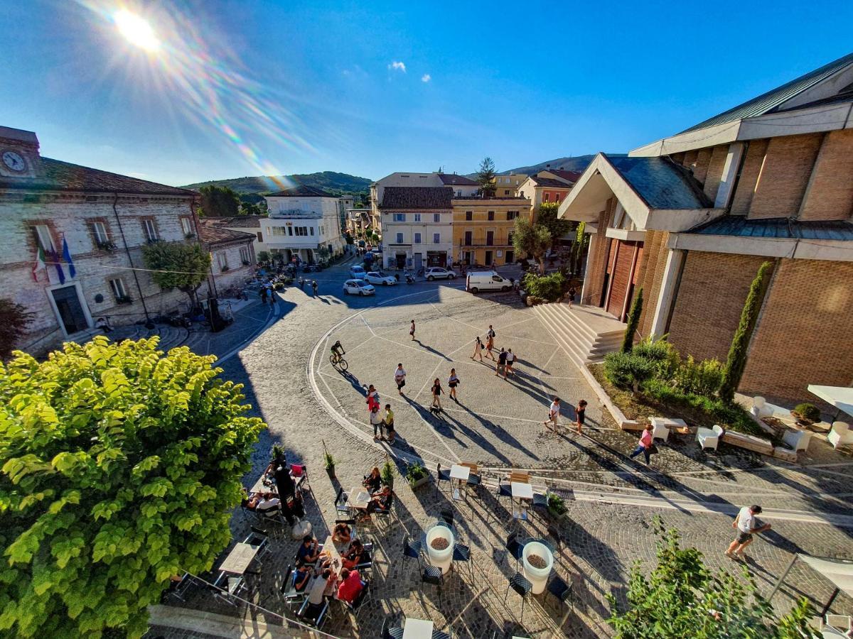 Viverenumana Appartamenti La Tua Casa In Centro A Pochi Passi Dal Mare Exterior photo