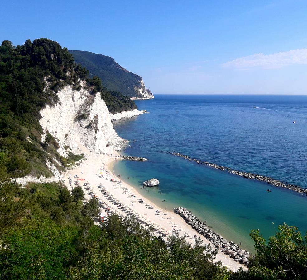 Viverenumana Appartamenti La Tua Casa In Centro A Pochi Passi Dal Mare Exterior photo